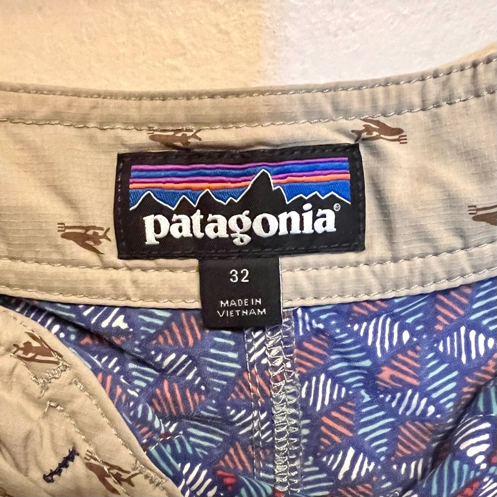 Patagonia Wavefarer Boardshorts Men sz 32 swim - Picture 4 of 10